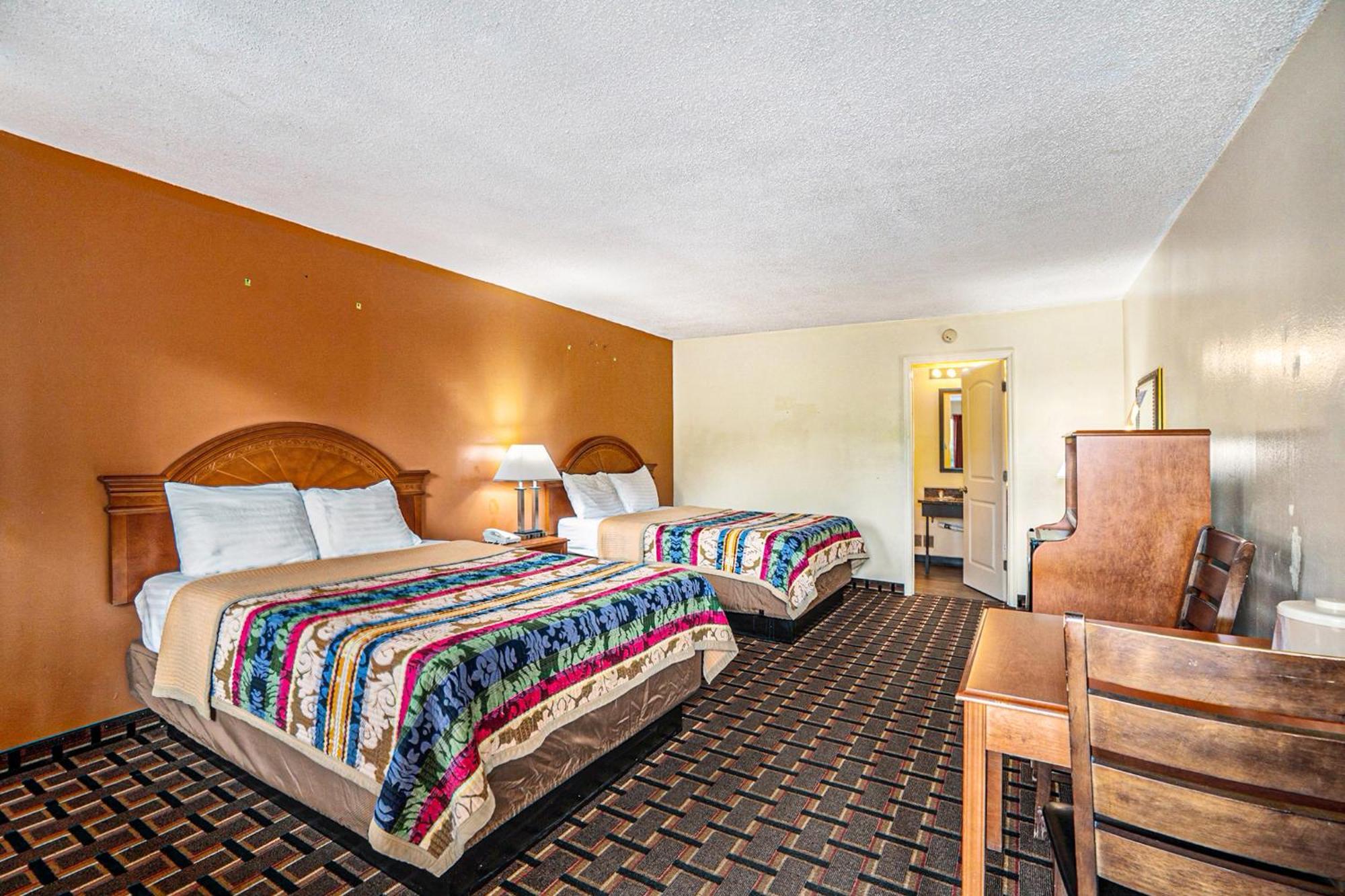 Great Lakes Inn & Suites South Haven Oda fotoğraf