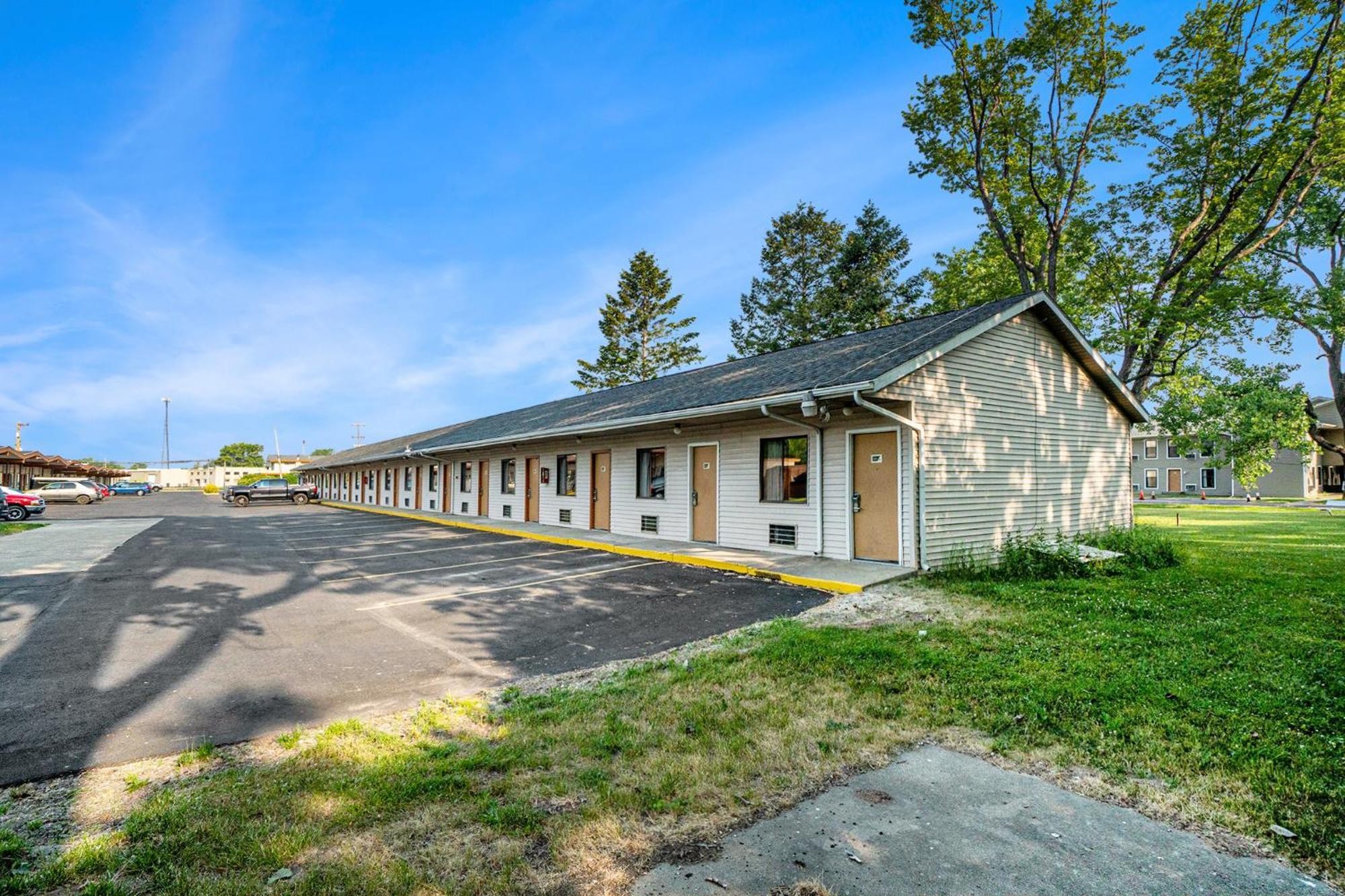 Great Lakes Inn & Suites South Haven Dış mekan fotoğraf