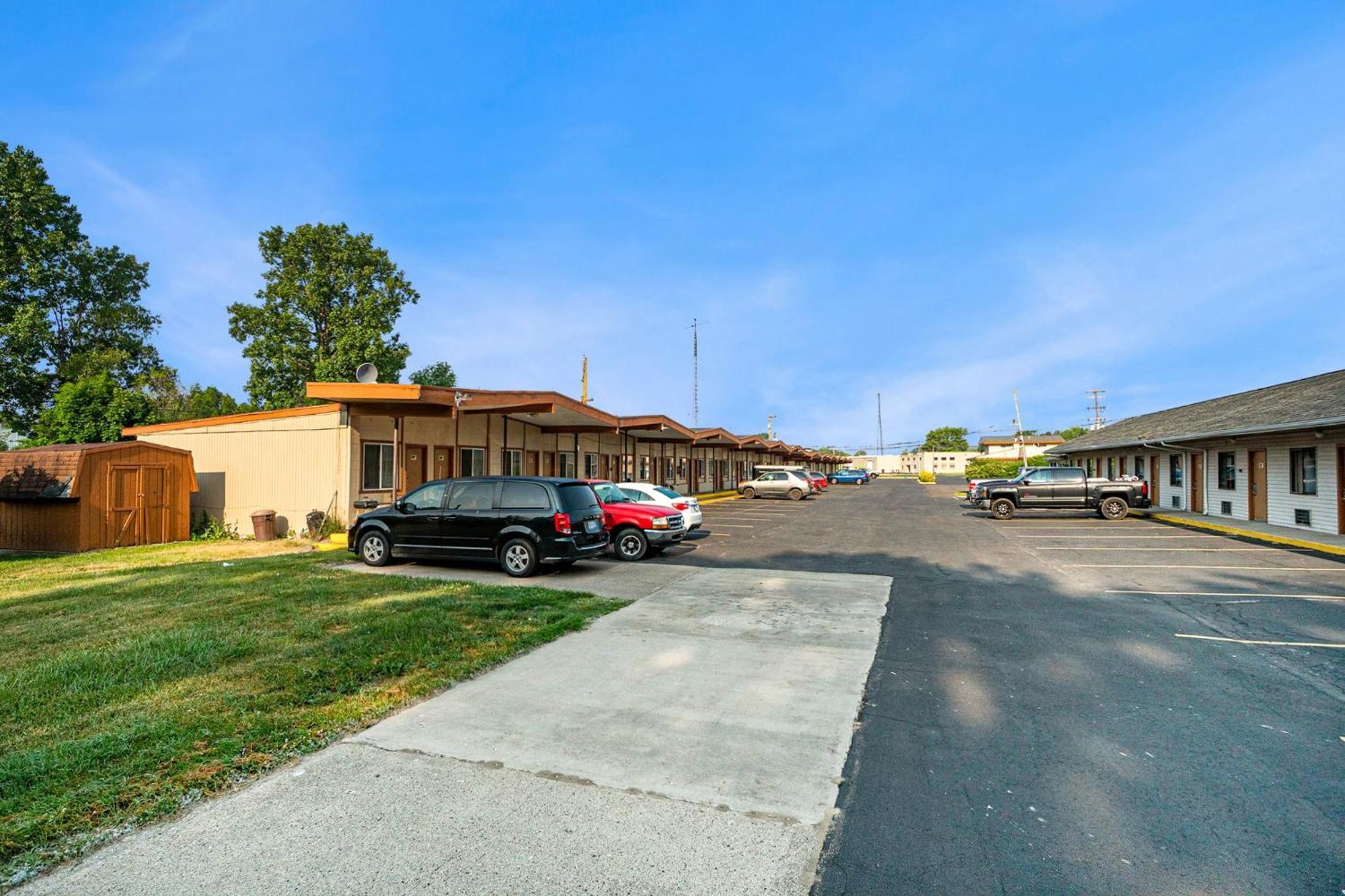 Great Lakes Inn & Suites South Haven Dış mekan fotoğraf